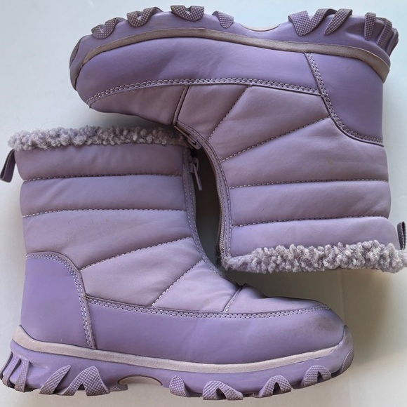 DSG Kids\' Quilted Menace 100g Winter Boots Size 4 NEW DSG Kids main image 2